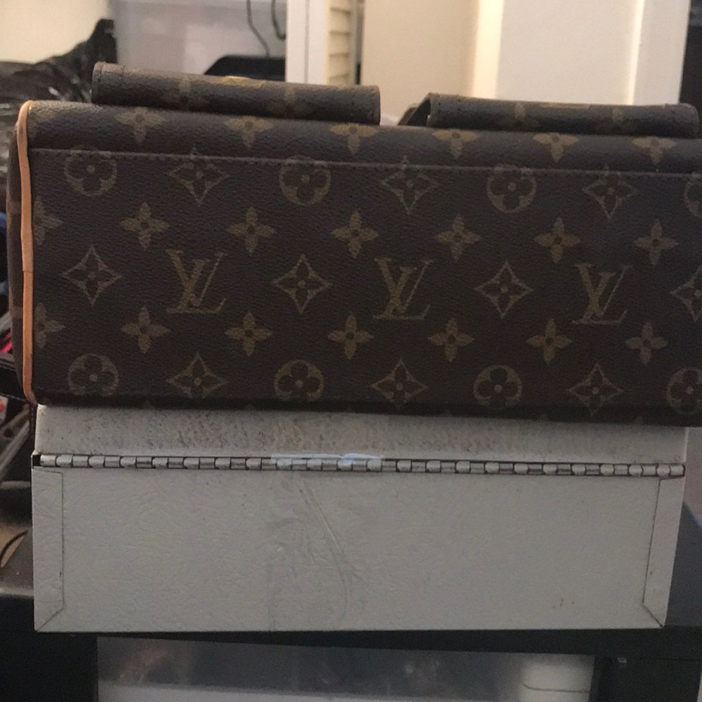 COPY - COPY - TODAY ONLY! 100% Authentic Louis Vuitton - Picture 3 of 8